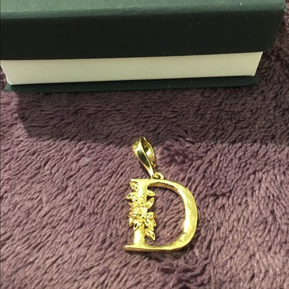 18K Gold Plated Toscana Italian Botonical Floral Initial D Enhancer Bail NWT - Picture 4 of 7